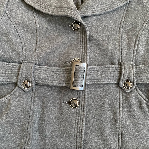 Kenneth Cole Cropped Gray Jersey Belted Jacket - Picture 6 of 13